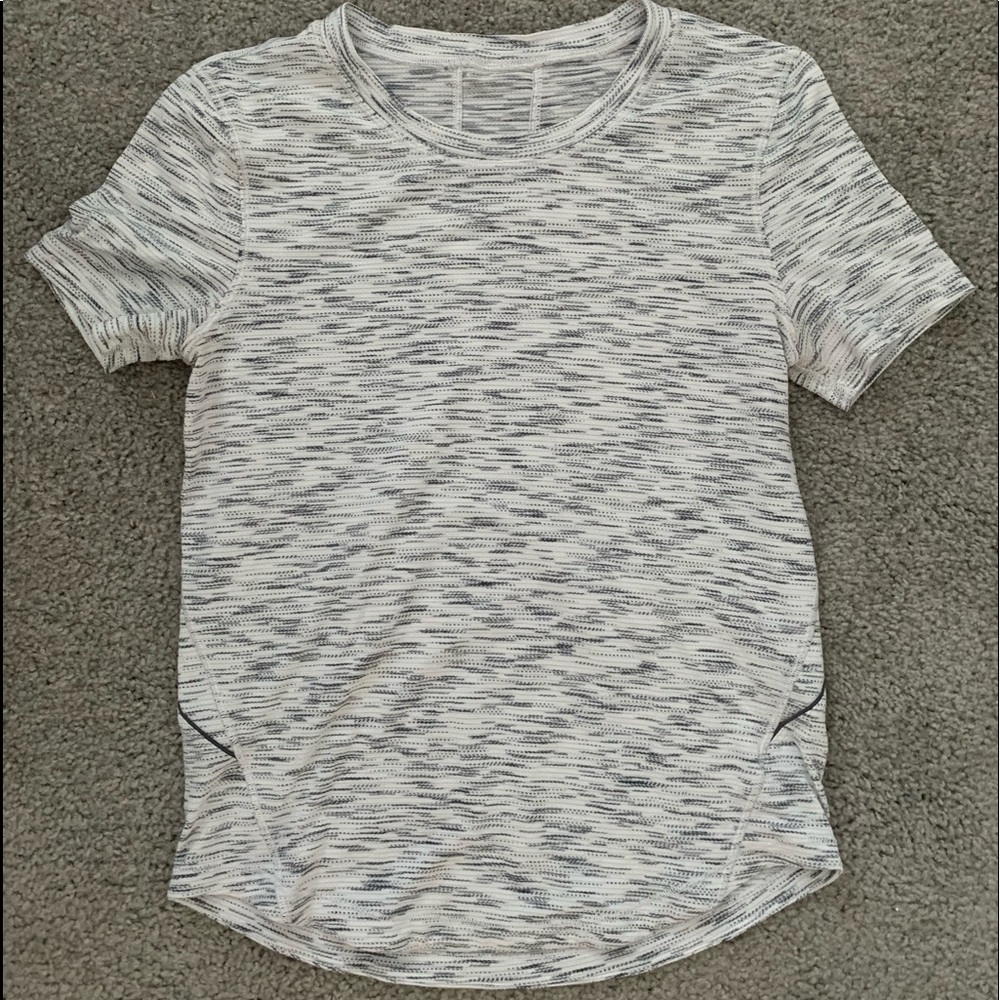 Lululemon Short Sleeve Top, Like New!